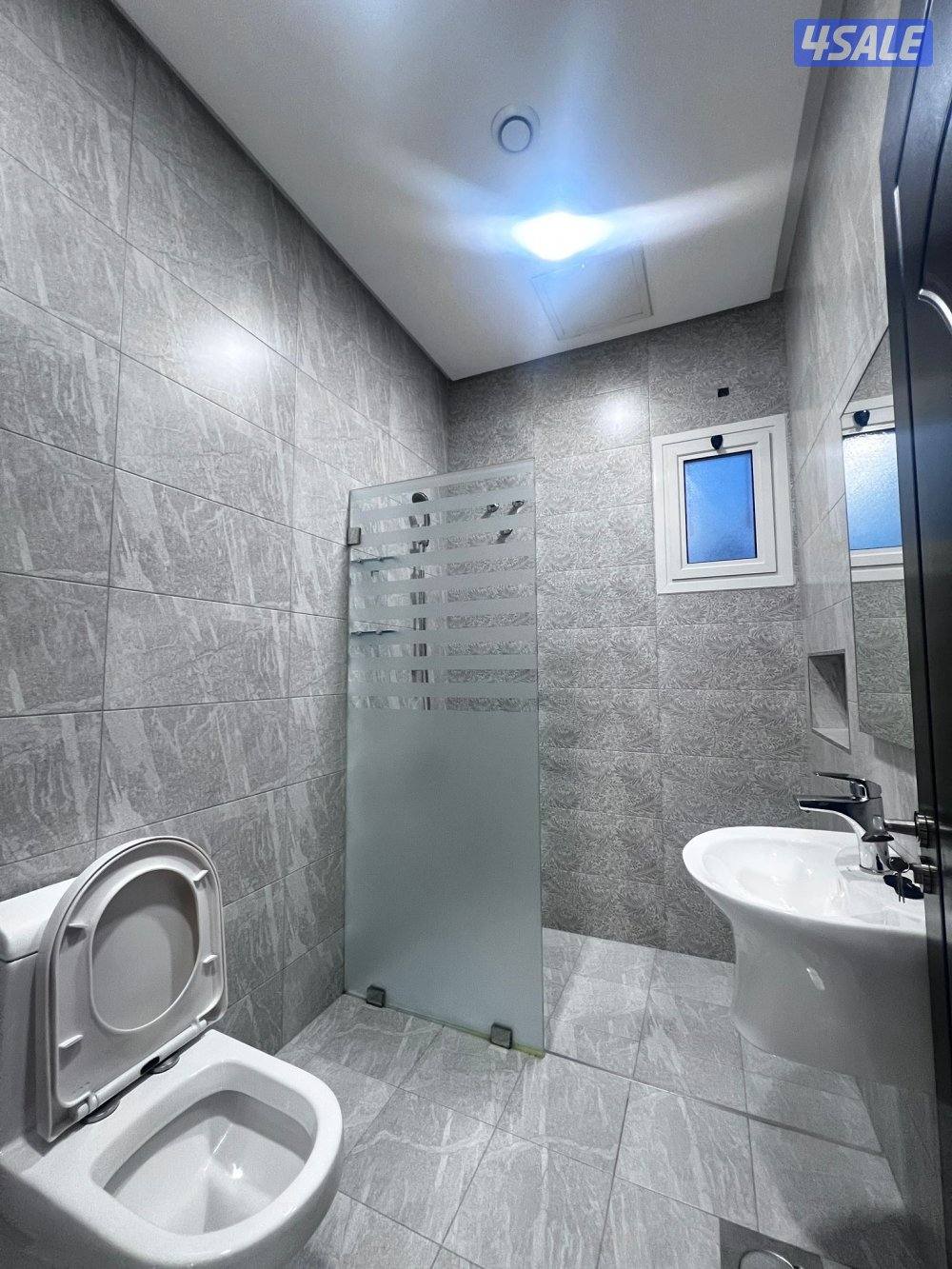 للإيجار شقق غرب و جنوب عبدالله مبارك0