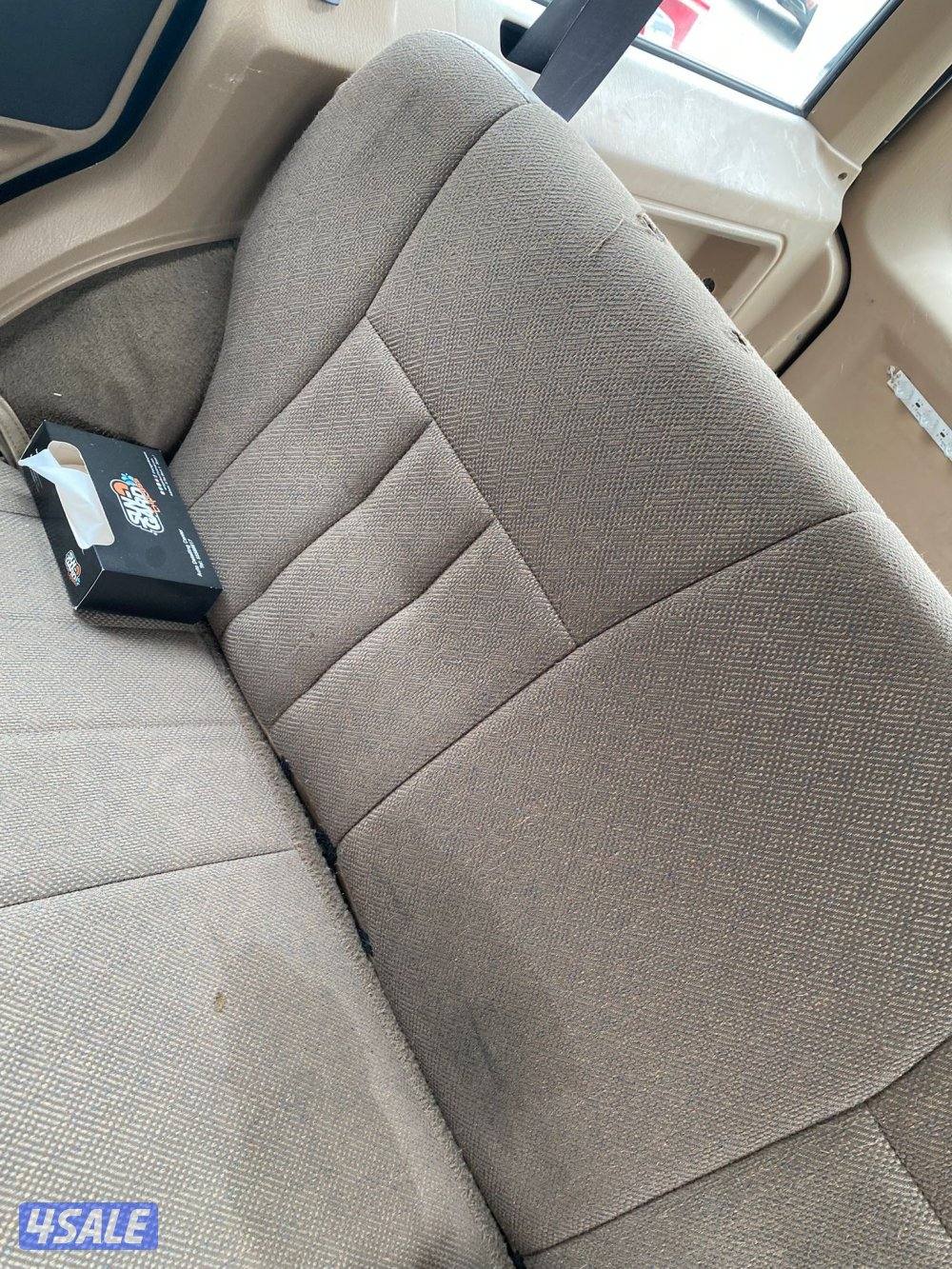 للبيع شروكي كلاسيك موديل 2000 لون كحلي تكيف بارد لا يوجد حرار نهائي6