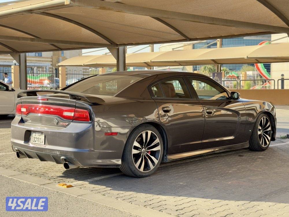 دودج جارجر srt اصلي ٢٠١٤1