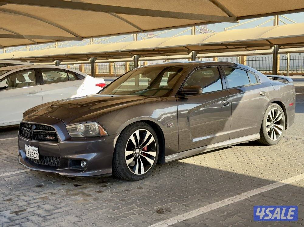 دودج جارجر srt اصلي ٢٠١٤4