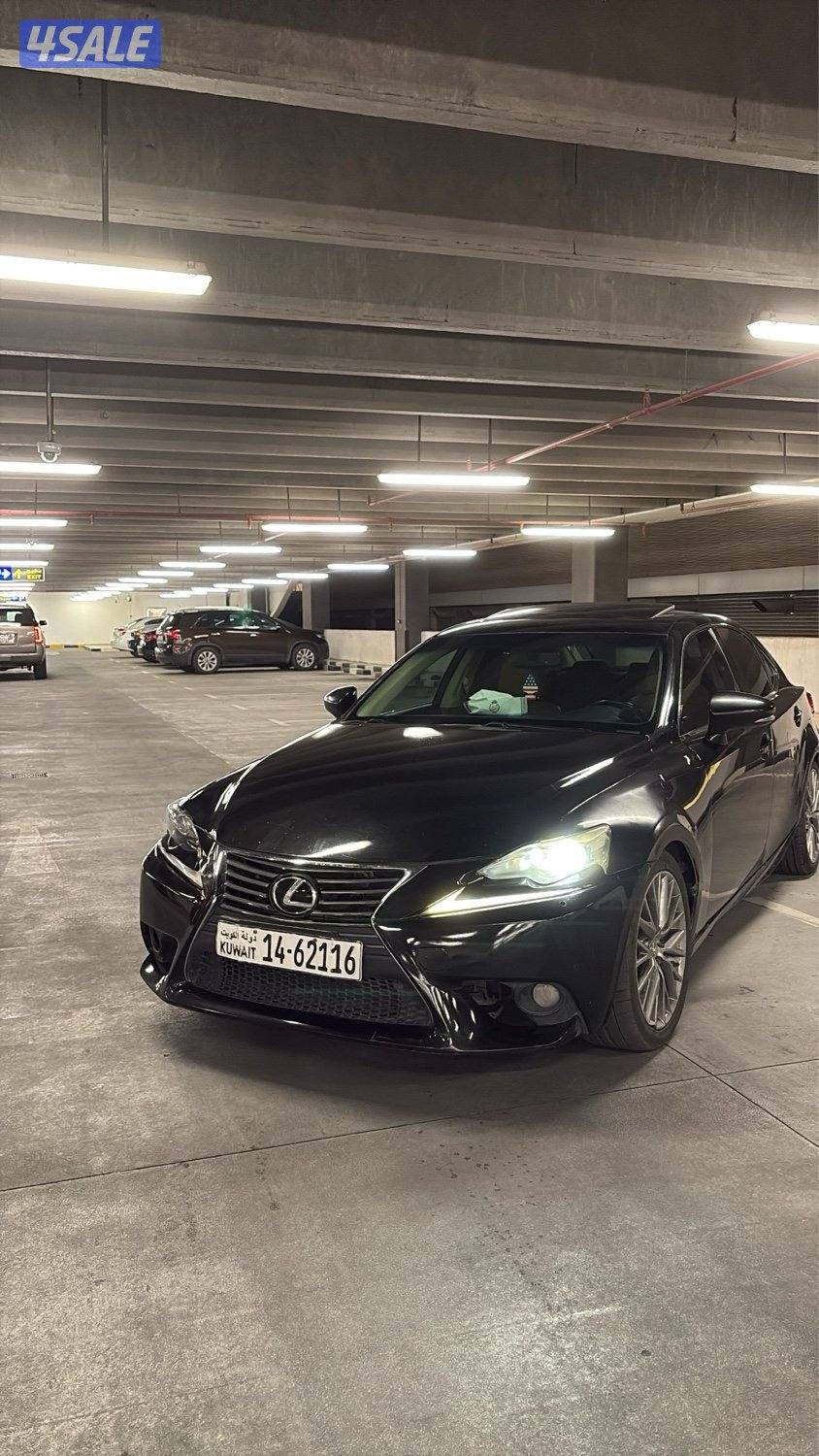 لكزز IS200 لون اسود 2016 داخليه جلد تان1