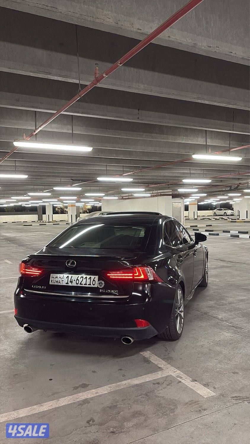 لكزز IS200 لون اسود 2016 داخليه جلد تان3
