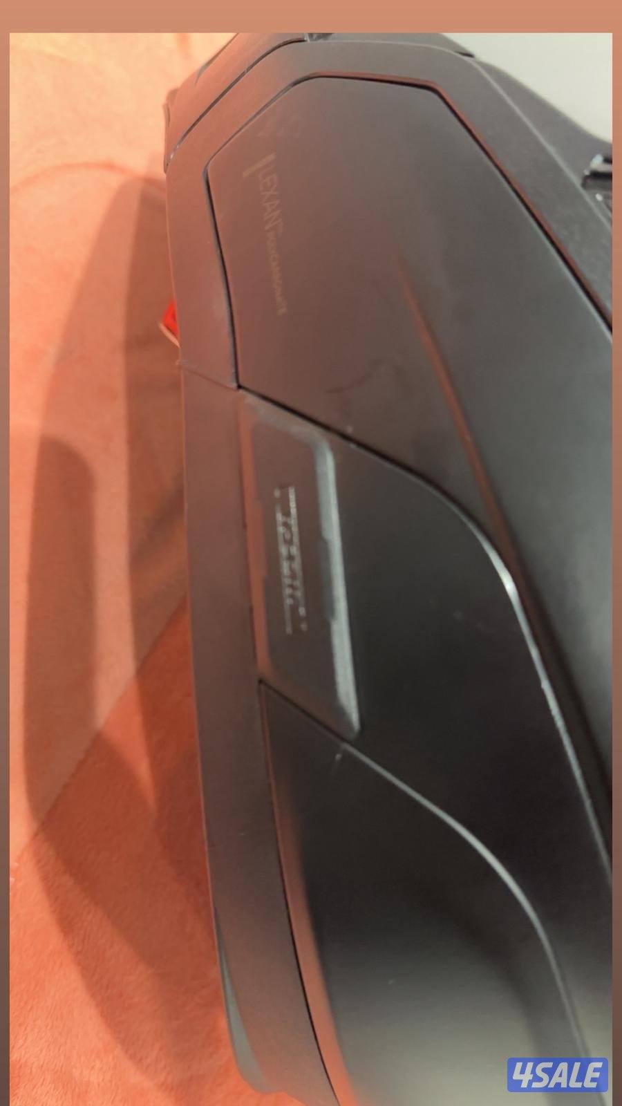 خوذه للبيع بحاله جديد ممتازه معاها عدد 3فايرز2