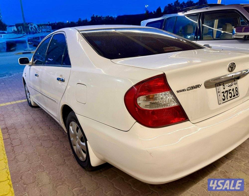 2004 Toyota Camry GLi (White)/ FIRST HAND/ AL-SAYER/ No Smoking Cabin5