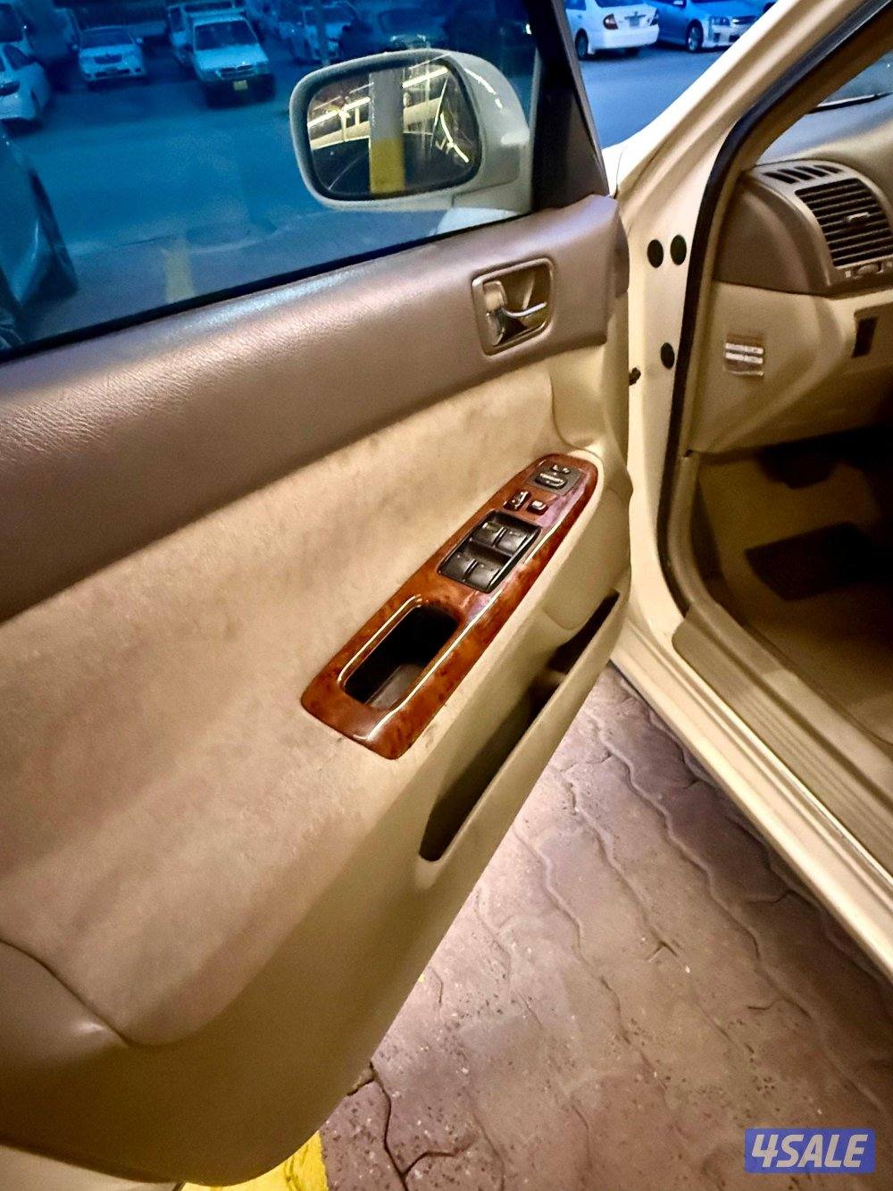 2004 Toyota Camry GLi (White)/ FIRST HAND/ AL-SAYER/ No Smoking Cabin10