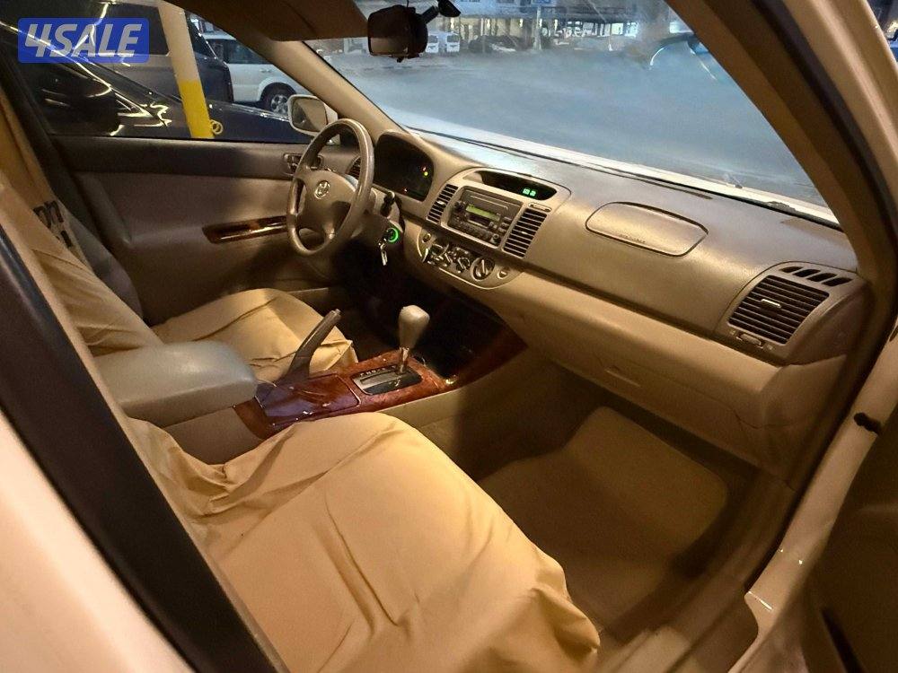 2004 Toyota Camry GLi (White)/ FIRST HAND/ AL-SAYER/ No Smoking Cabin12