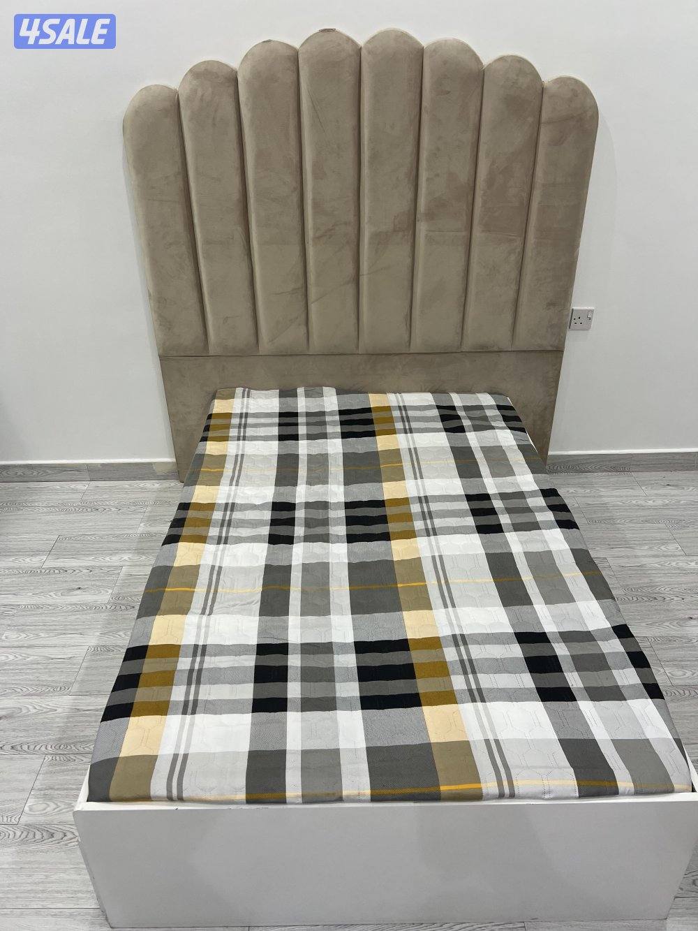 سرير نفر ونص1