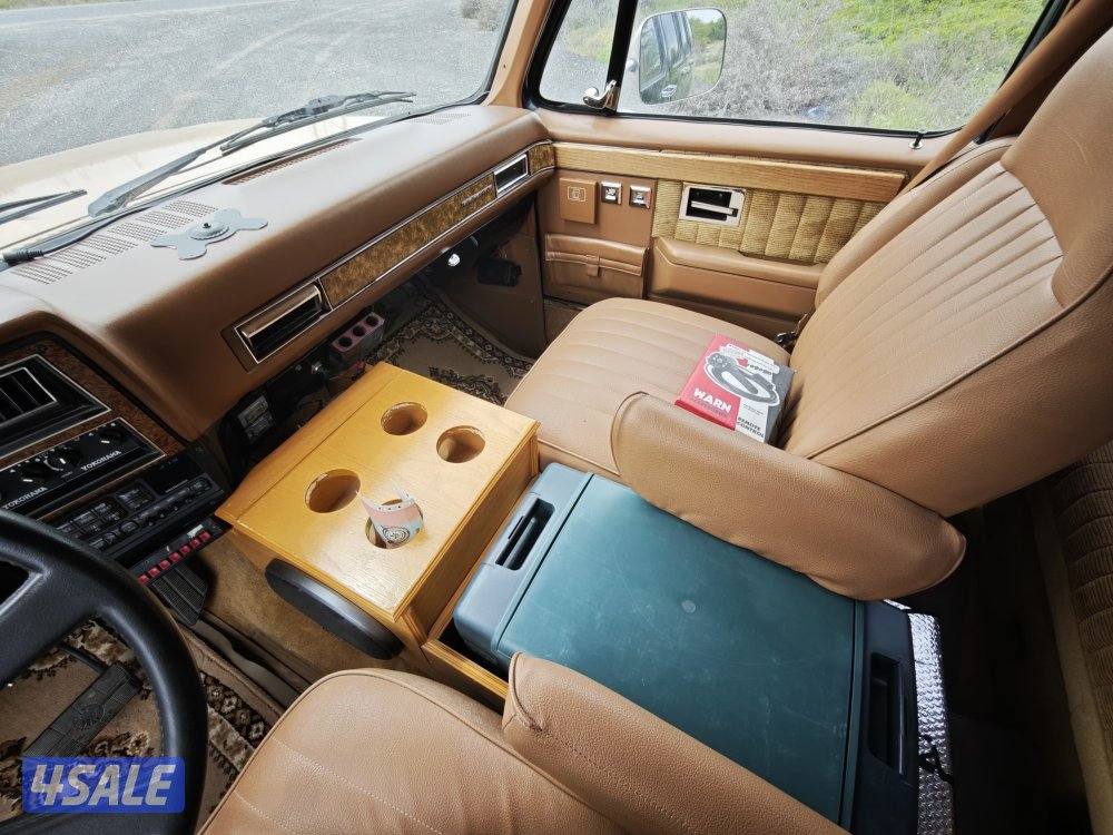 للبيع جي ام سي ليموزين موديل 89 وارد الخليج ماشي 64 الف4