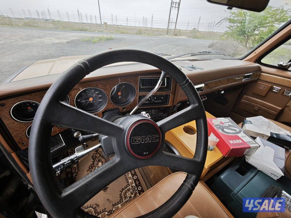 للبيع جي ام سي ليموزين موديل 89 وارد الخليج ماشي 64 الف6