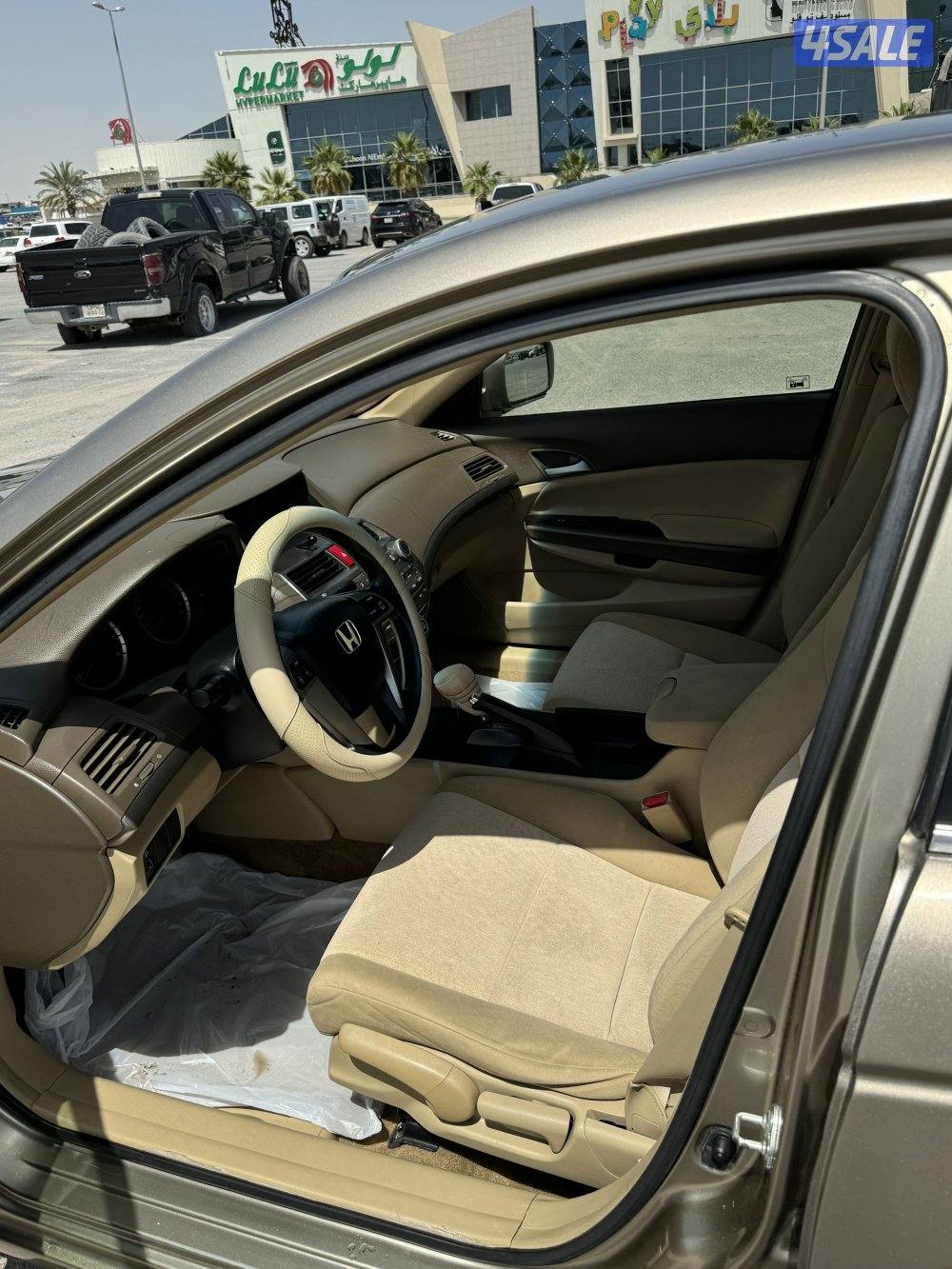 هوندا اكورد ذهبي6