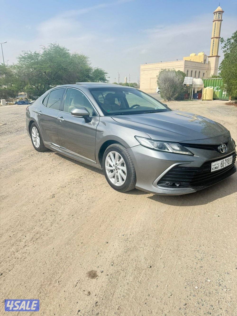 كامري 2022. كامل المواصفات فتحه ماشي ١٠٠الف سيرفس منتظم شرط الفحص0