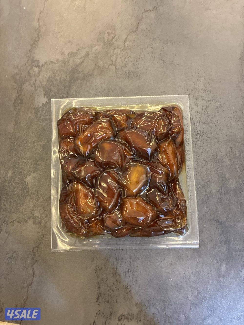 تمر 👌 شرط الطعم و النظافة و الحجم المميز1