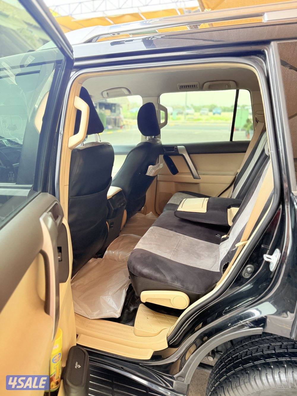 Toyota Prado 2016 Black Color ( Mileage 154,000 KM)2