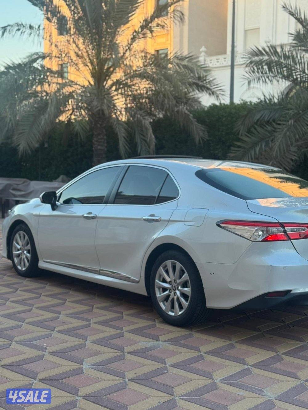 كامري GLE الساير 2020 بحاله الوكاله عداد 130 الف1