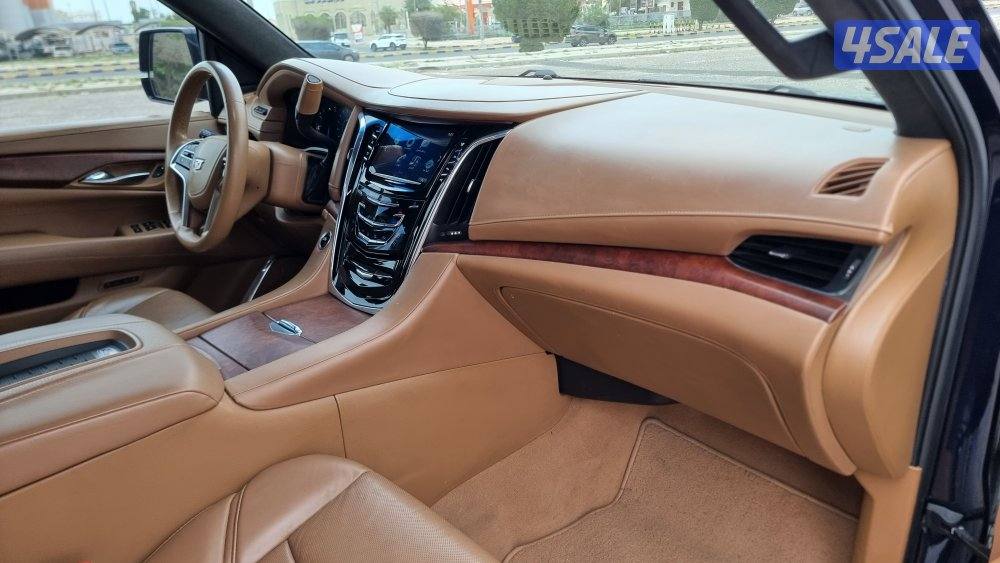 اسكاليد بلاتينيوم 2017 بحالة نادرة4