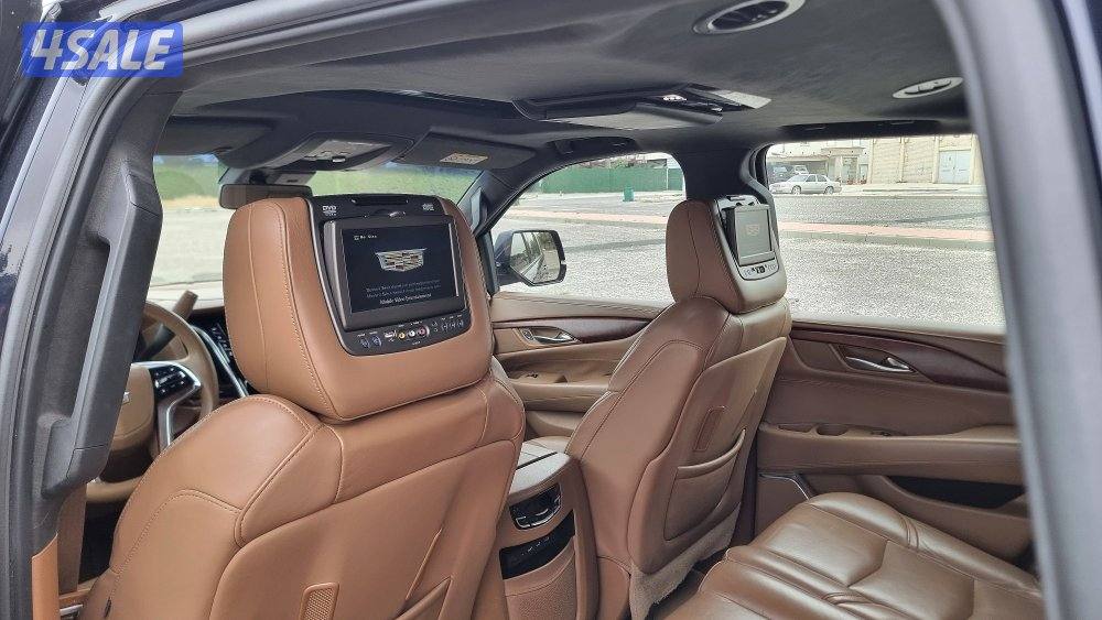 اسكاليد بلاتينيوم 2017 بحالة نادرة7