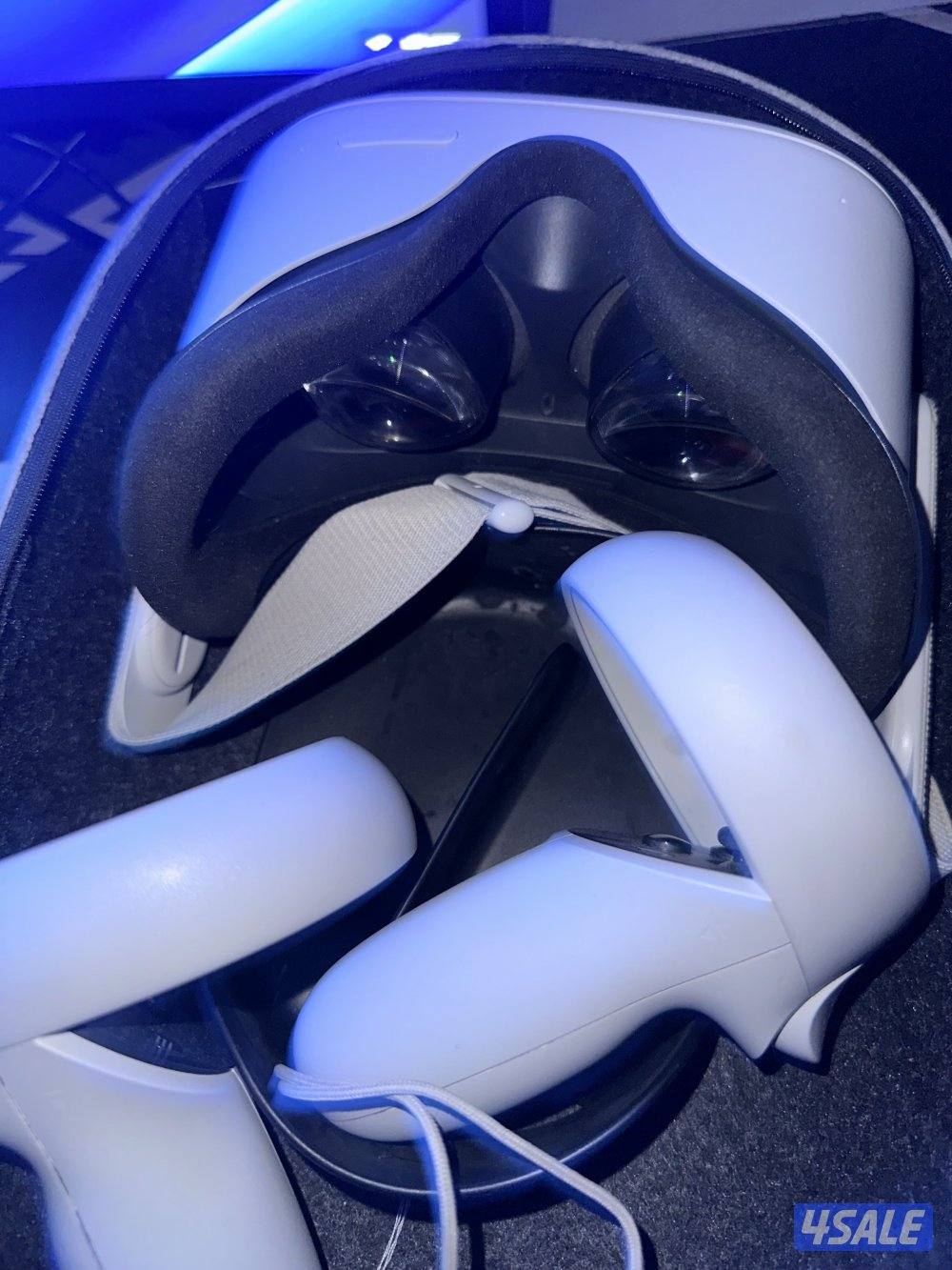 VR quest 2 في ار كويست تو نظيف استخدام شهر فقط (قابل للمساومه)0