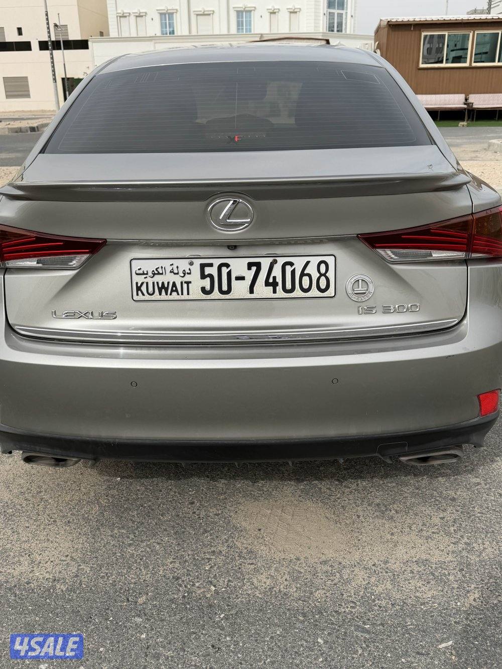 لكزس is300 موديل 20196