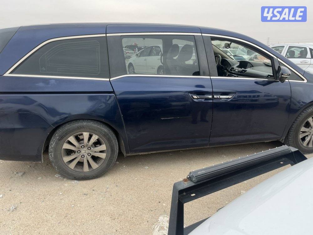 للبيع هوندا اوديسي موديل 2014 شرط الفحص قير و مكينه و شاصي3