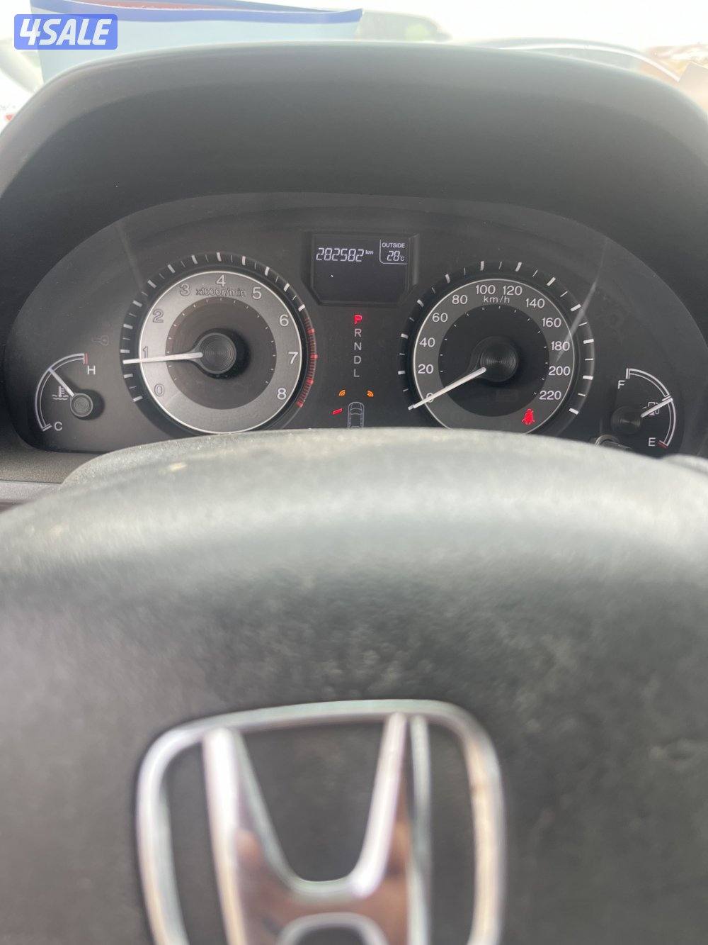 للبيع هوندا اوديسي موديل 2014 شرط الفحص قير و مكينه و شاصي6