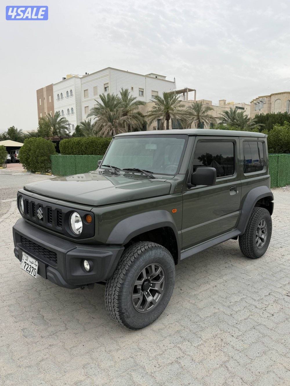 للبيع سزوكي جمني قير عادي مديل 2020 ماشي ٩٠ الف فقط0