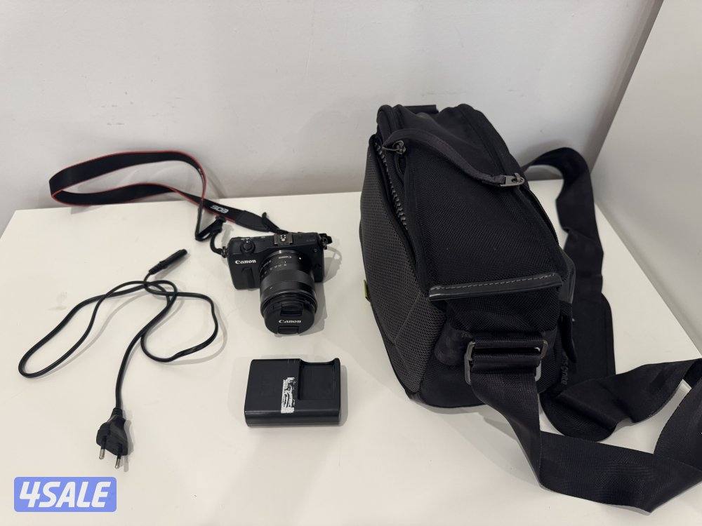 Canon eos M kit0