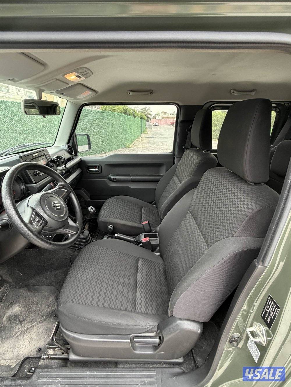 للبيع سزوكي جمني قير عادي مديل 2020 ماشي ٩٠ الف فقط6