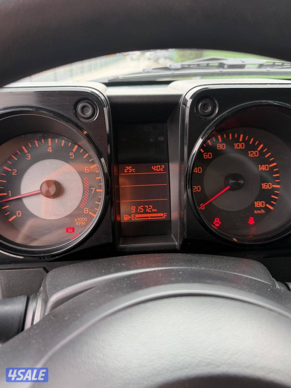 للبيع سزوكي جمني قير عادي مديل 2020 ماشي ٩٠ الف فقط7