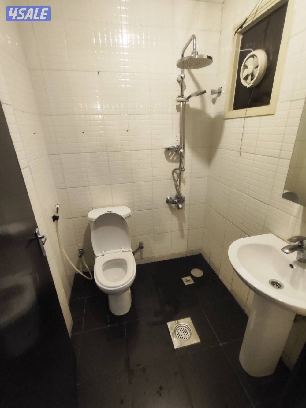 شقق للايجارحولي نفس الصور فاضي وخلو غرفه صاله حمام مطبخ باركن سيارات6