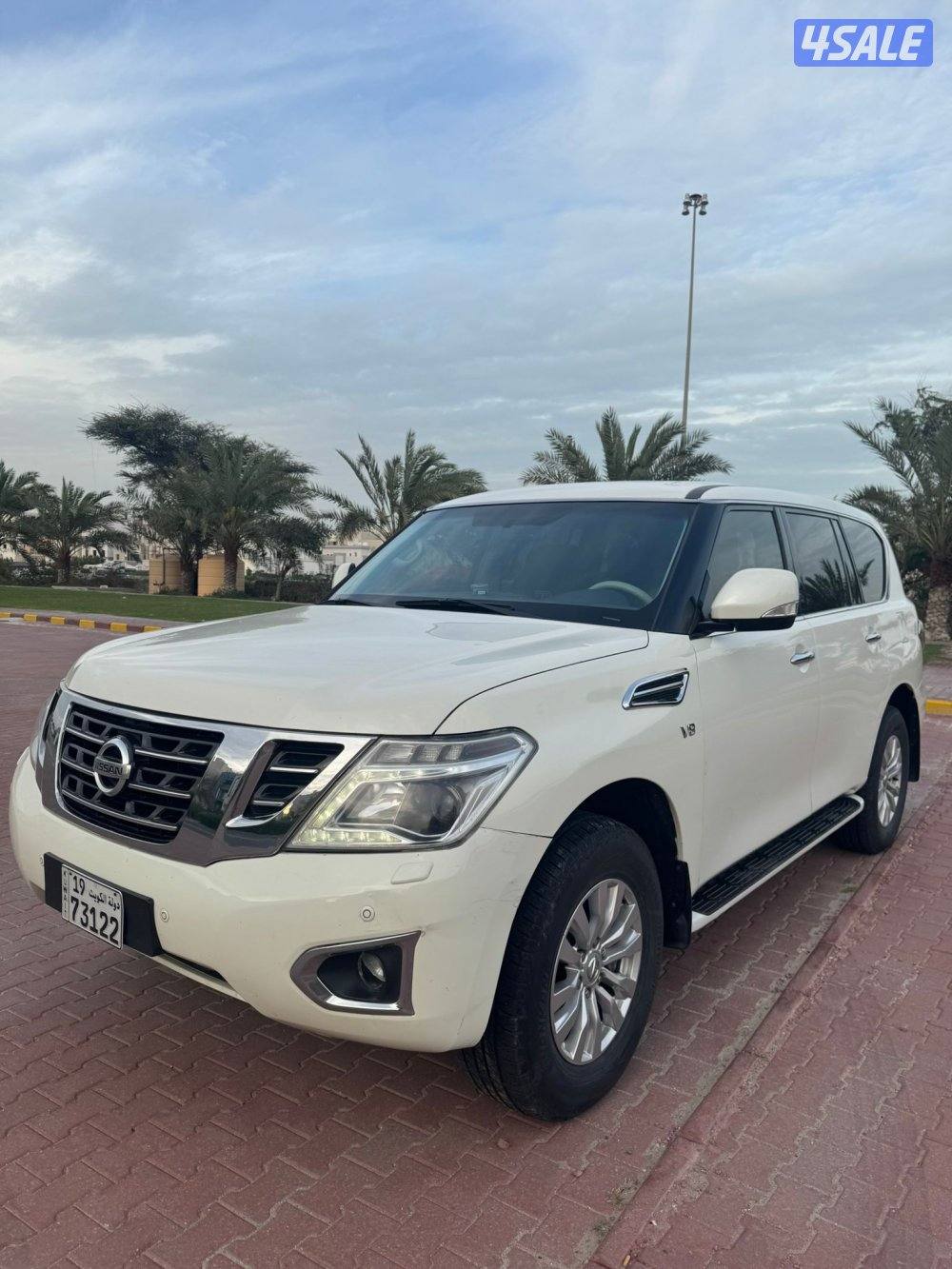 باترول LE ٢٠١٧ وارد الأمارات عداد ٢٤٨ ألف شرط الفحص صبغ ٣ قطع0