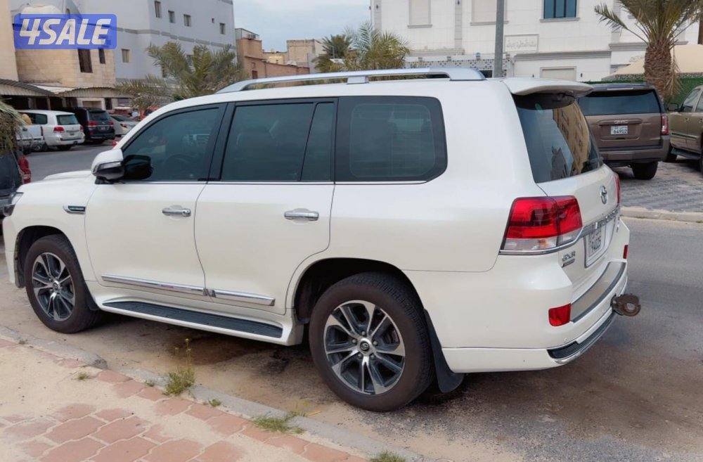 لاند كروز GX.R V8 تورنق ٢٠٢٠ الساير عداد ١٨٠ ألف شرط الفحص صبغ قطعتين0