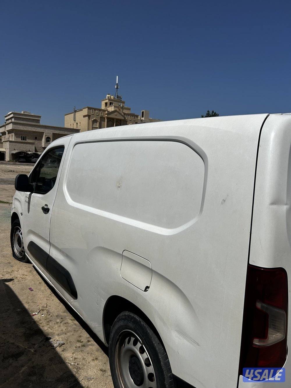 للبيع بيجو 2020 لغسيل السيارات او لغير الغسيل2