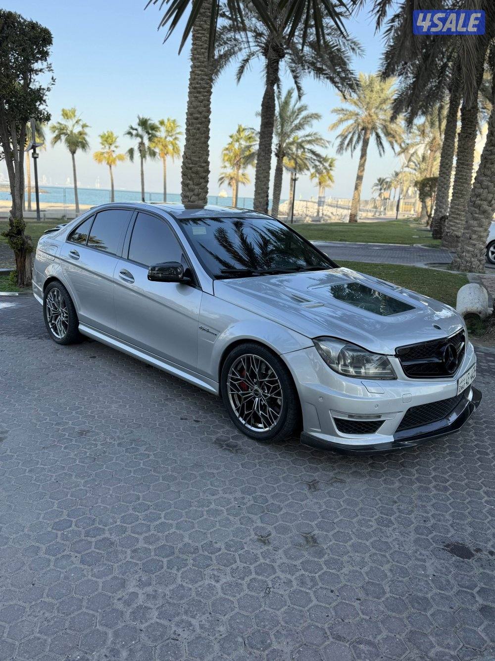 للبيع c63 سبشل موديل 2010 شرط الفحص قير وماكينه وشاصي وقابل للمساومة0