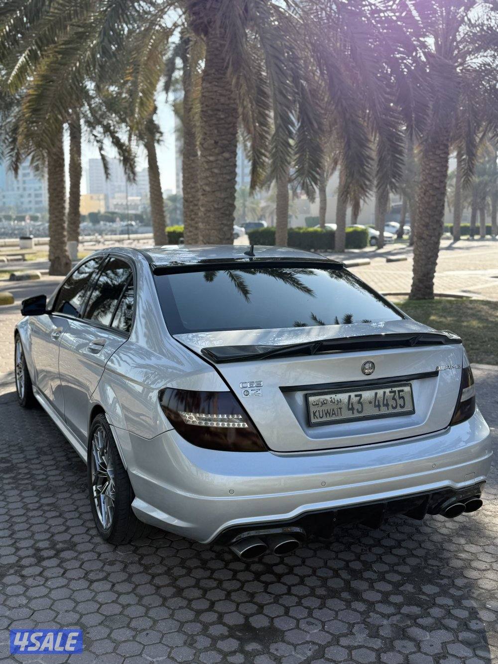 للبيع c63 سبشل موديل 2010 شرط الفحص قير وماكينه وشاصي وقابل للمساومة3