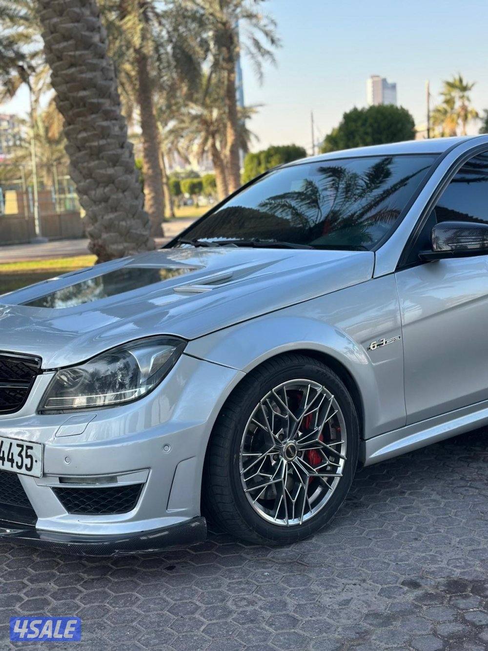 للبيع c63 سبشل موديل 2010 شرط الفحص قير وماكينه وشاصي وقابل للمساومة5