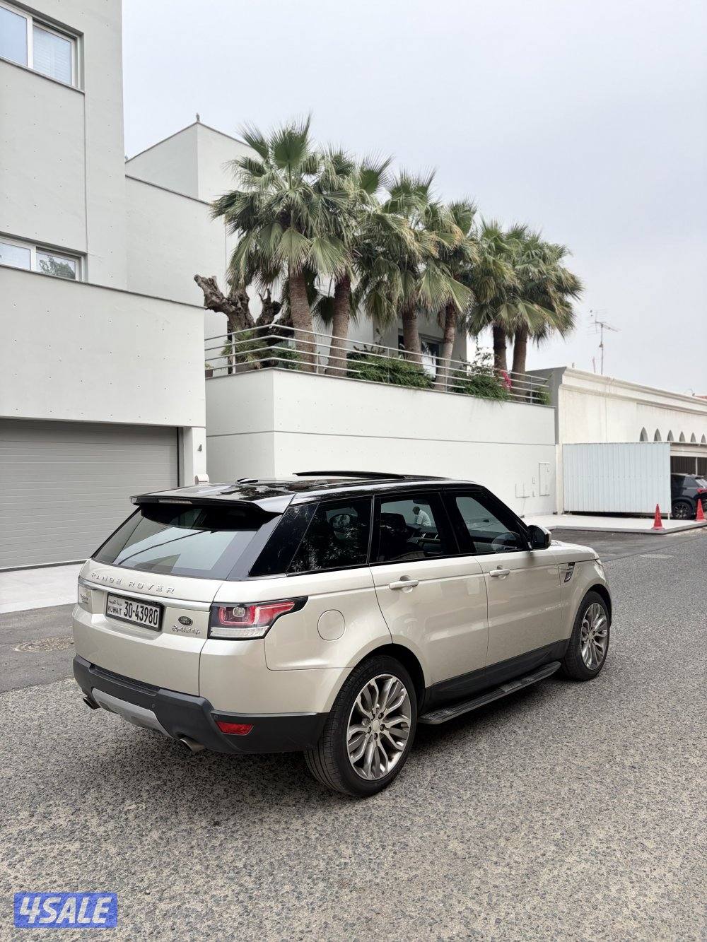 للبيع رنج روفر سبورت صبغ الوكالة3
