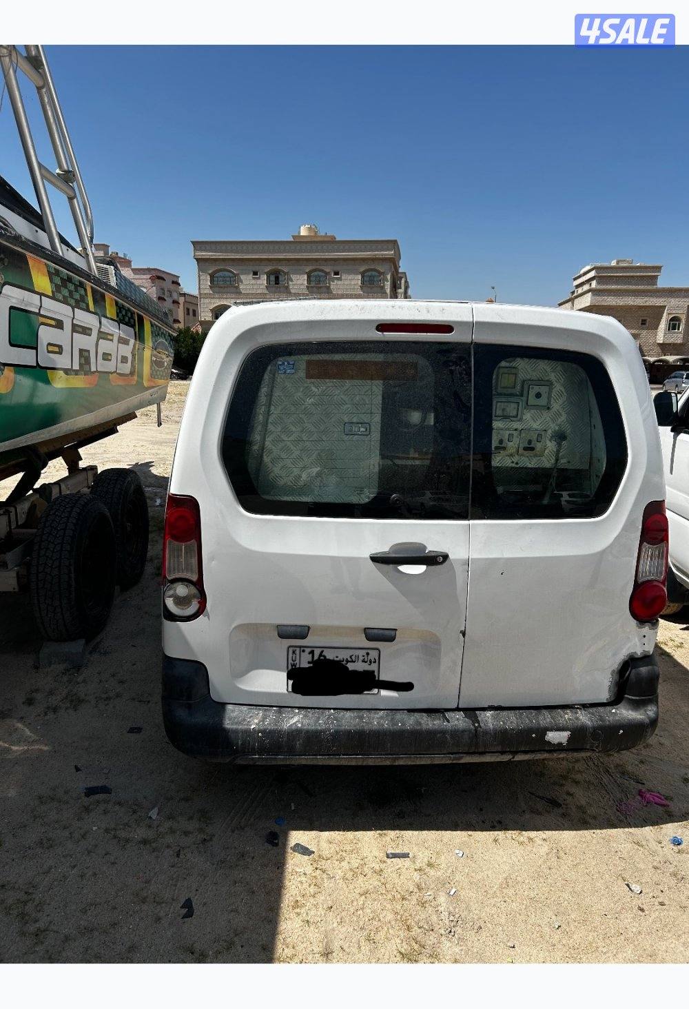 للبيع سيارة غسيل سيارات مجهزة بالكامل او لغير الغسيل0