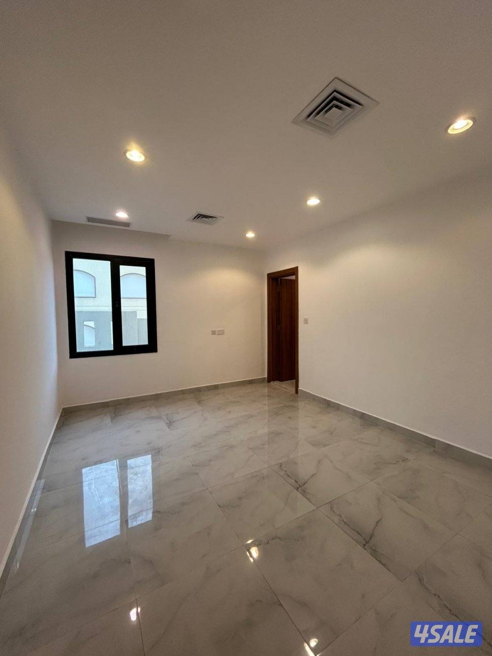 شقة للإيجار فى سلوى _تشطيب سوبر8