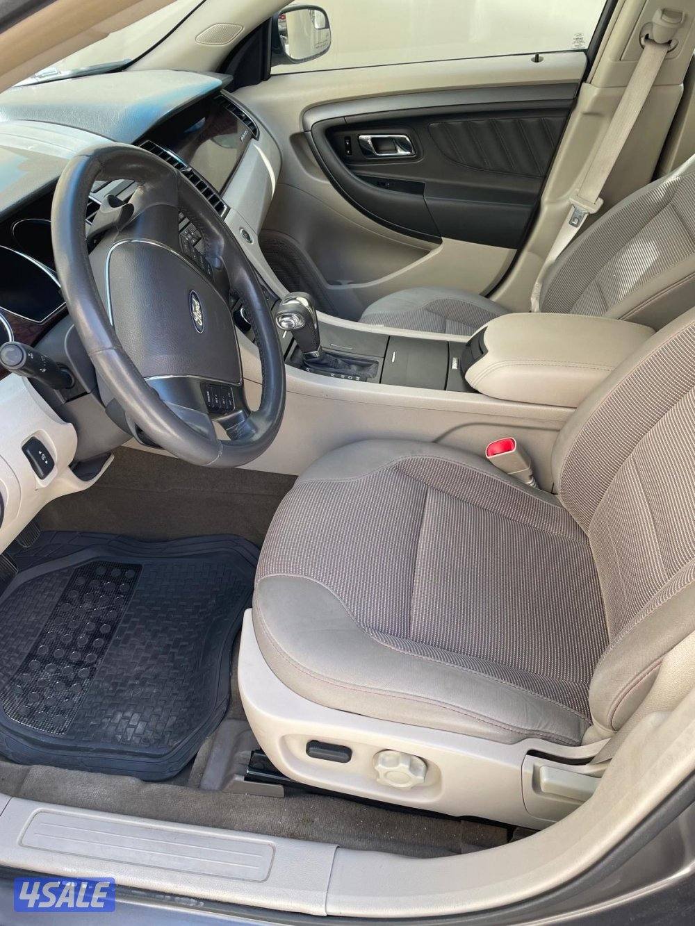 فورد توروس ٢٠١٢2