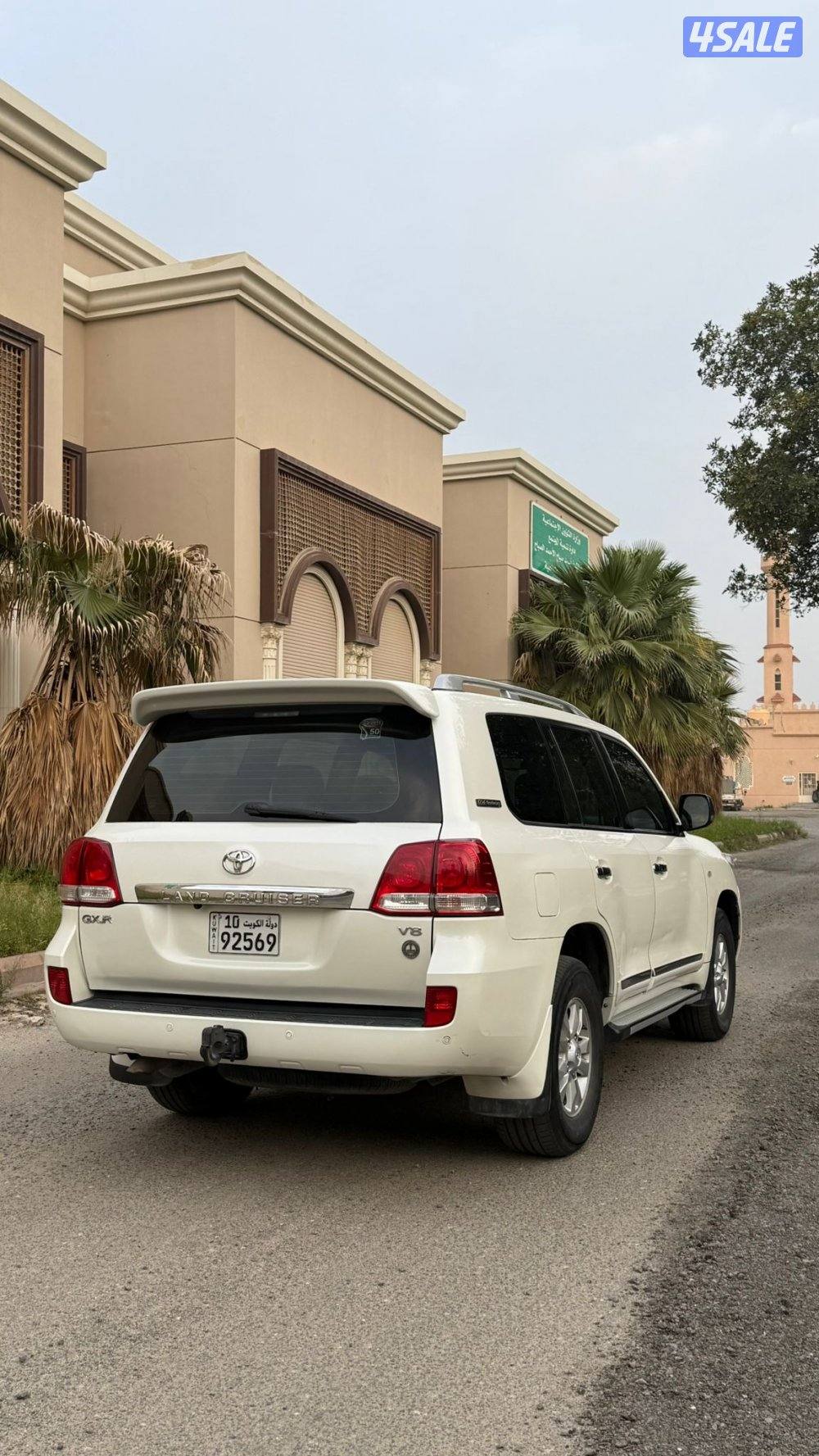 لاند كروز GX.R V8 ٢٠١١ الساير عداد ٣٥٠ ألف شرط الفحص صبغ ٣ قطع2