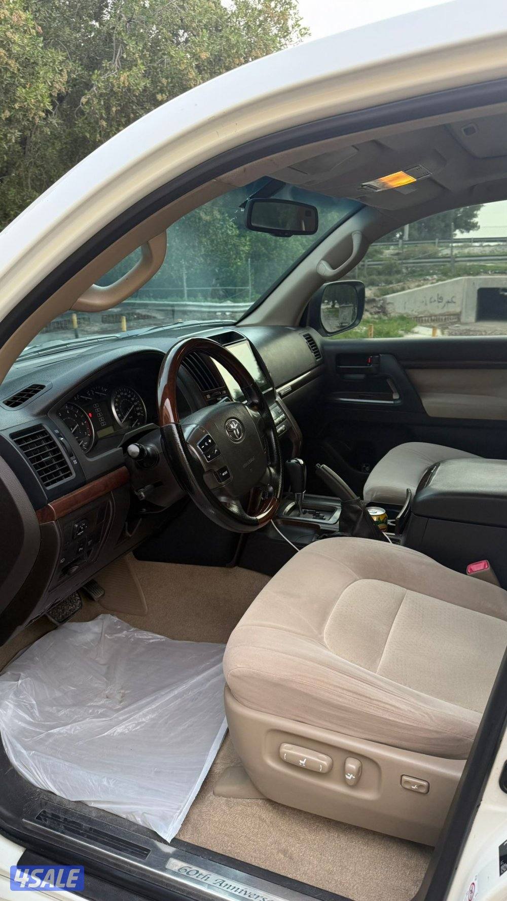 لاند كروز GX.R V8 ٢٠١١ الساير عداد ٣٥٠ ألف شرط الفحص صبغ ٣ قطع3