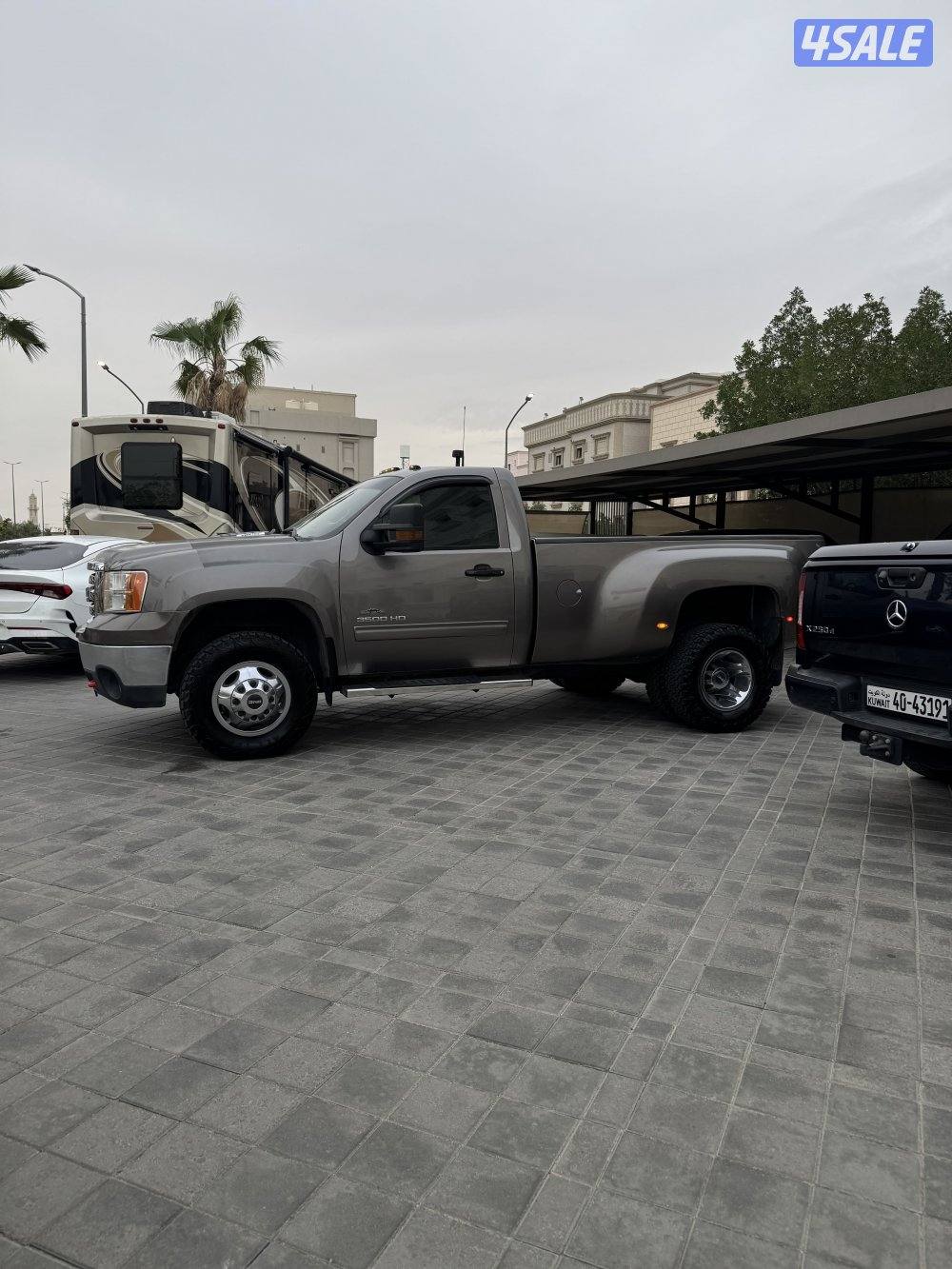 للبيع جي ام سي سيرا ( دولي ) موديل 2013 ماشي 227 وكاله البحرين2