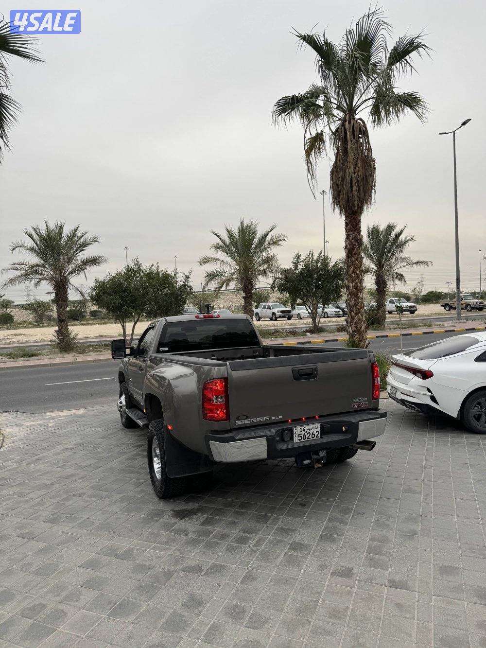 للبيع جي ام سي سيرا ( دولي ) موديل 2013 ماشي 227 وكاله البحرين3