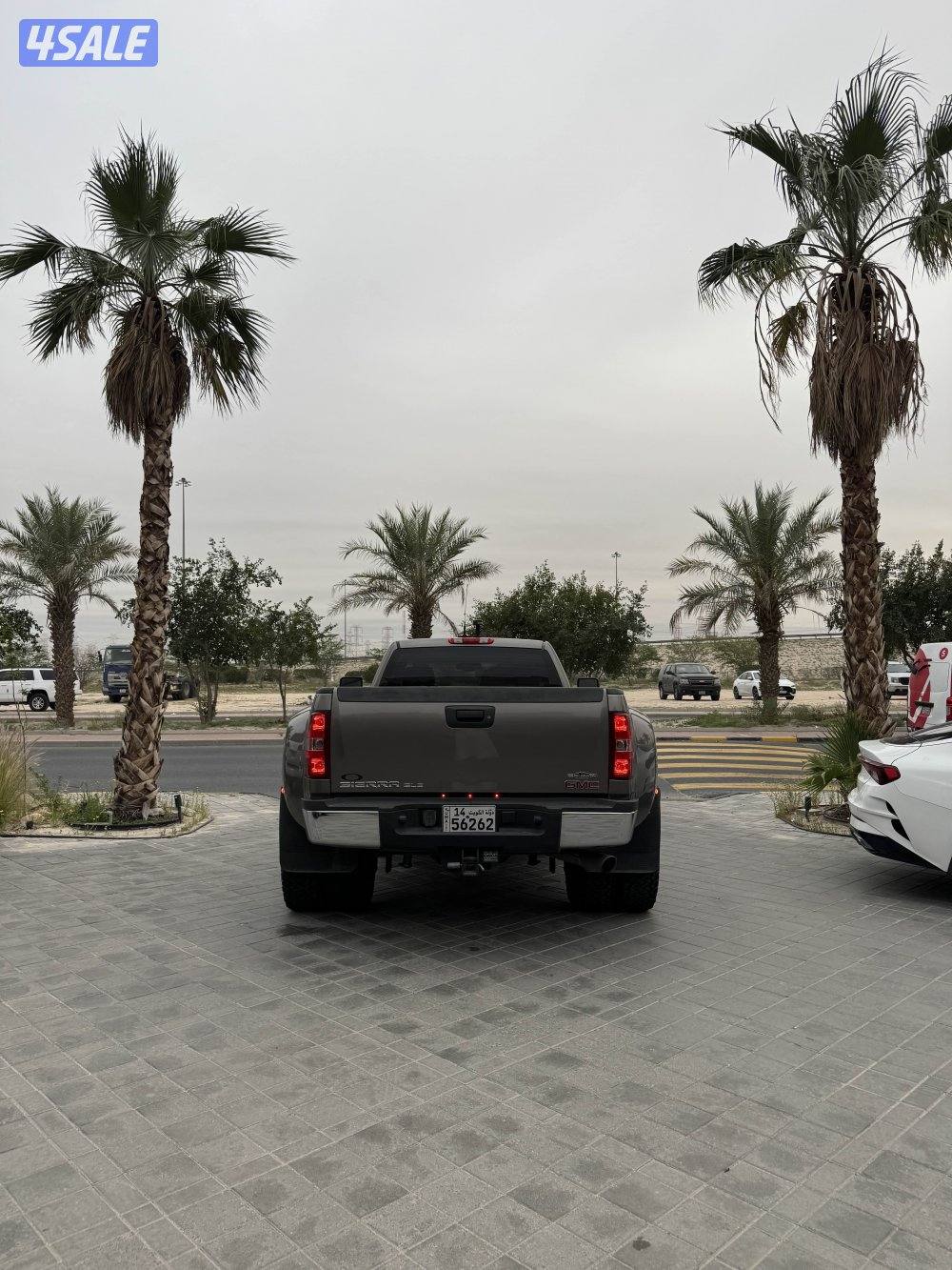 للبيع جي ام سي سيرا ( دولي ) موديل 2013 ماشي 227 وكاله البحرين5