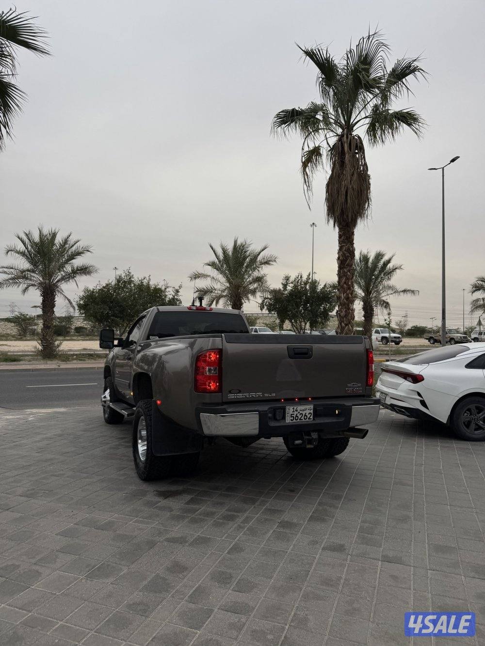 للبيع جي ام سي سيرا ( دولي ) موديل 2013 ماشي 227 وكاله البحرين6