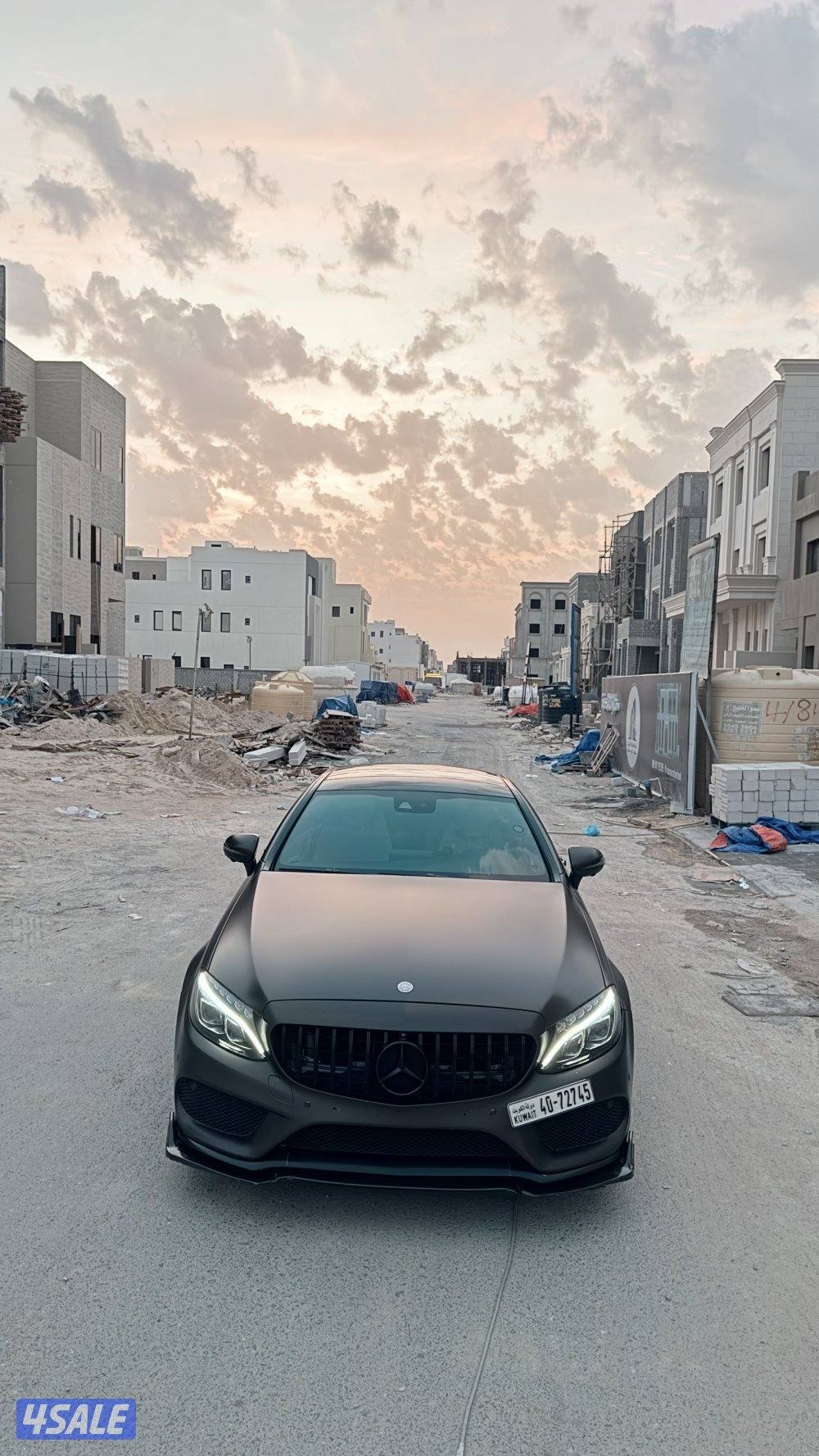 للبيع مرسيدس c2000