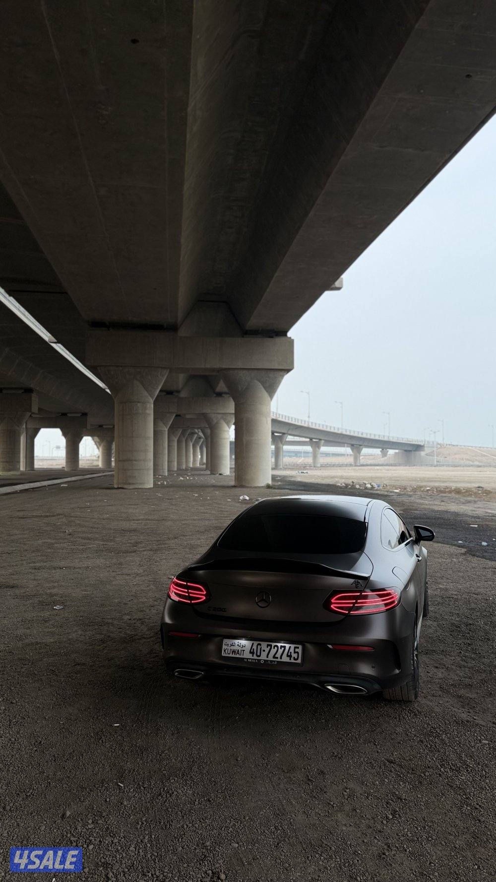 للبيع مرسيدس c2001