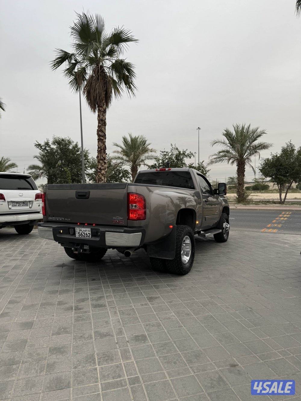 للبيع جي ام سي سيرا ( دولي ) موديل 2013 ماشي 227 وكاله البحرين10