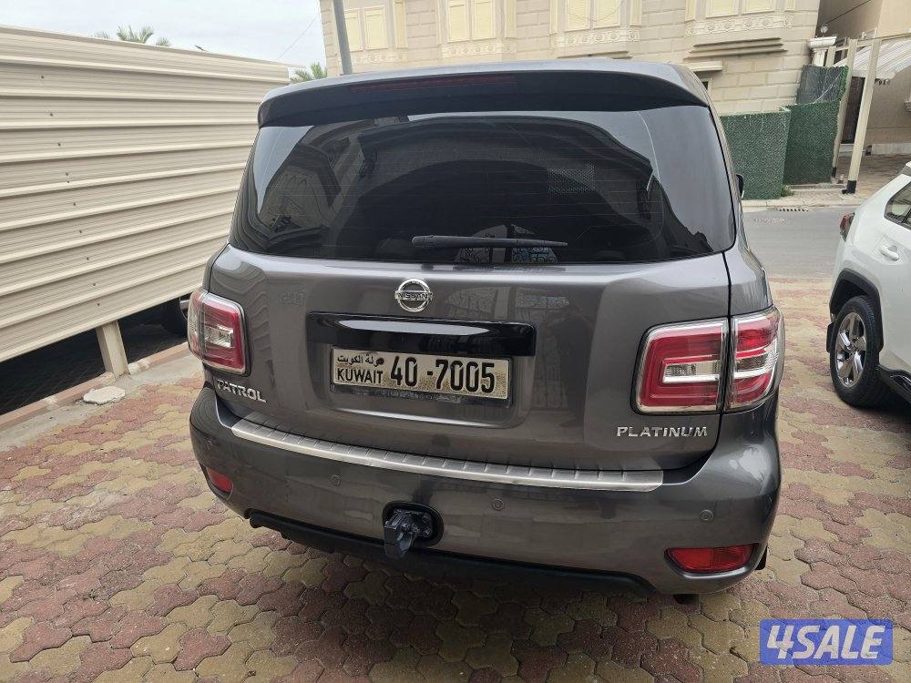 بلاتنيوم الدرجة الاولي ٨ سلندر مكينة ٣٢٠ الاقتصادية الكامل ،موديل 201512