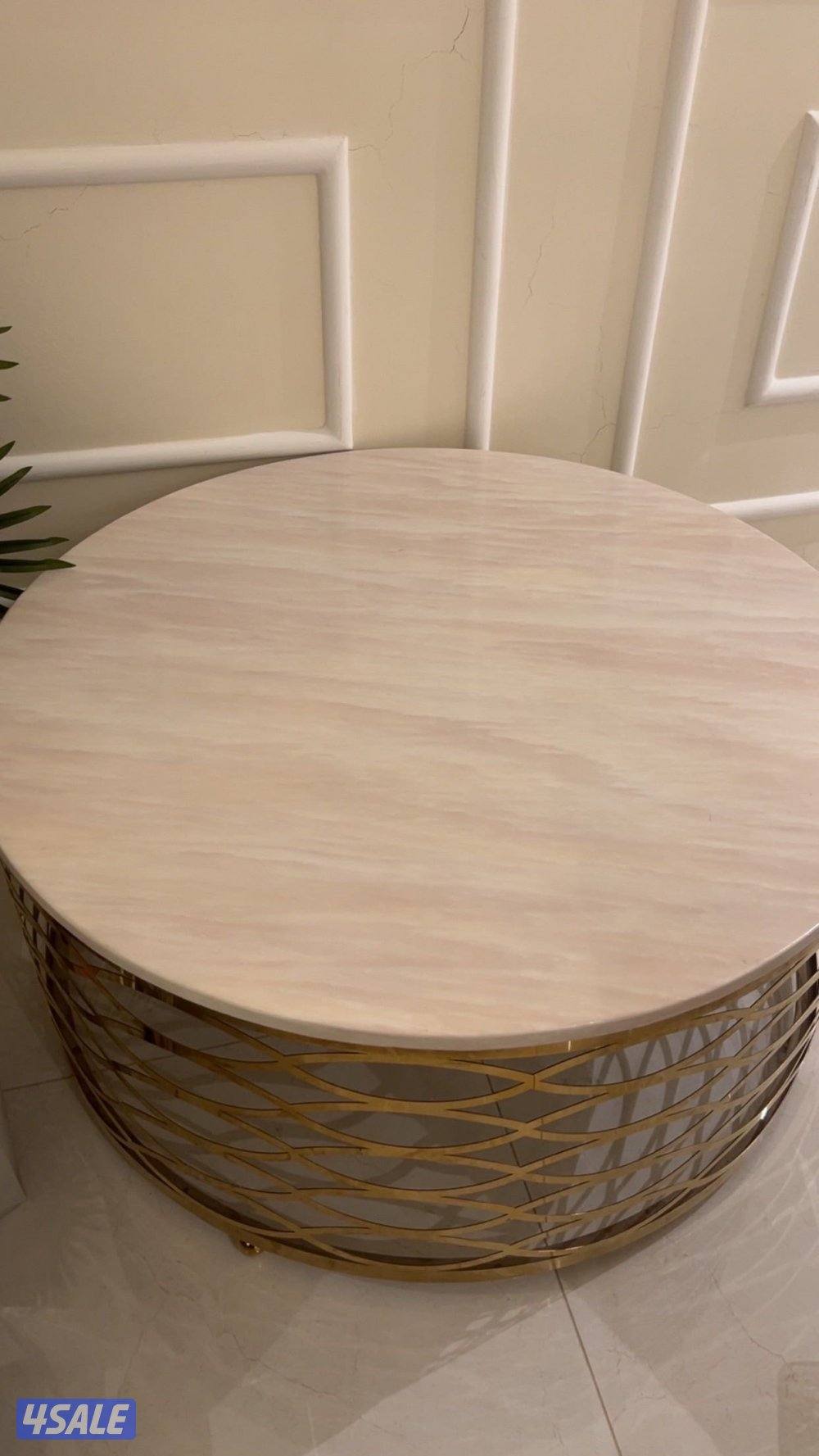 طاولتين وزوليه1